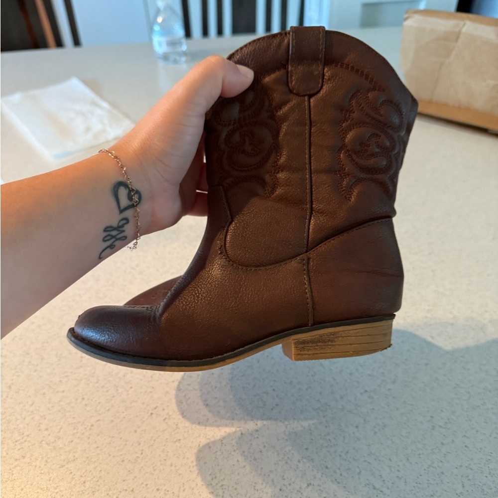 Brown Western Style Boots